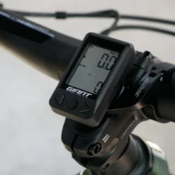 Giant - Compteur RideDash Plus ANT+ -Magasin De Pièces Détachées Pour Vélos giant compteur ridecontrol plus ant 804182 3032 3840x2160